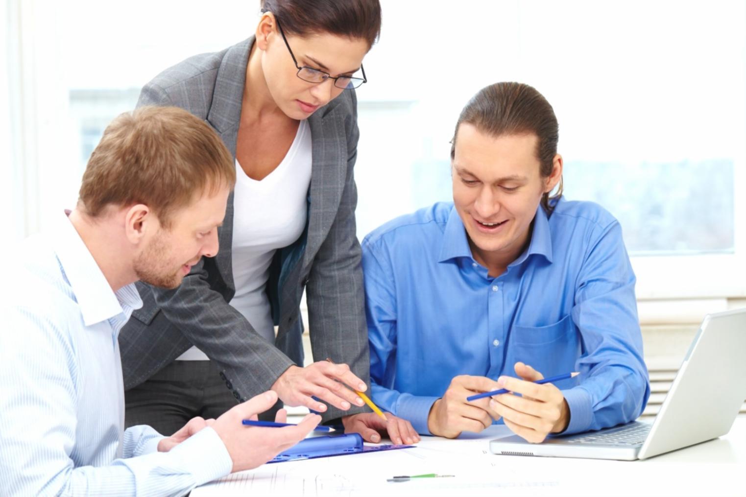 Strukturierte Buchplanung mit kreativen Werkzeugen